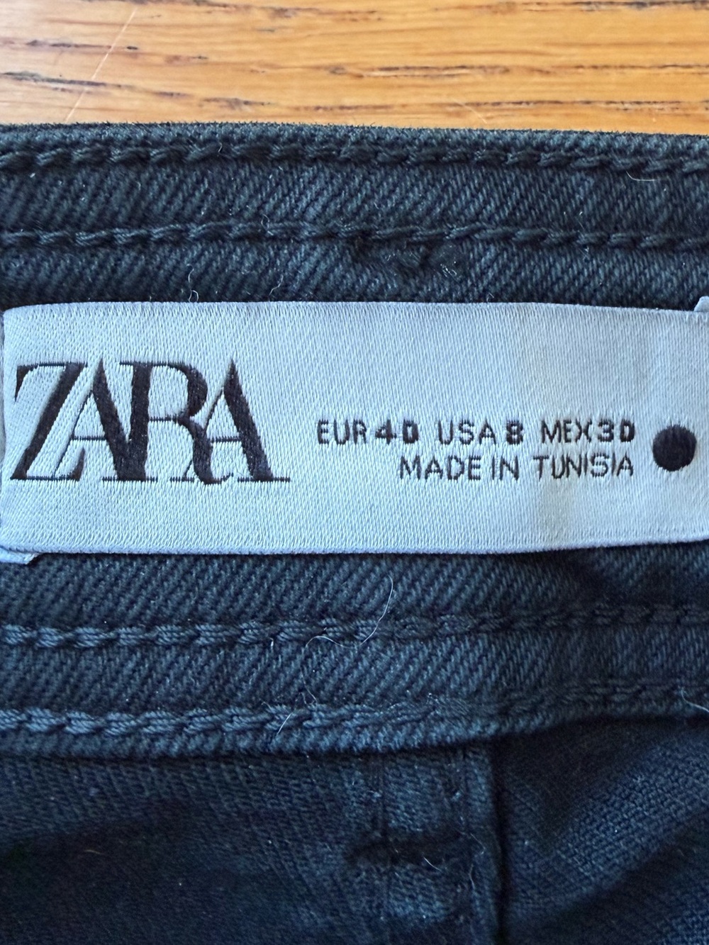 Zara Black Denim High-Rise Jeans - Picture 2 of 2